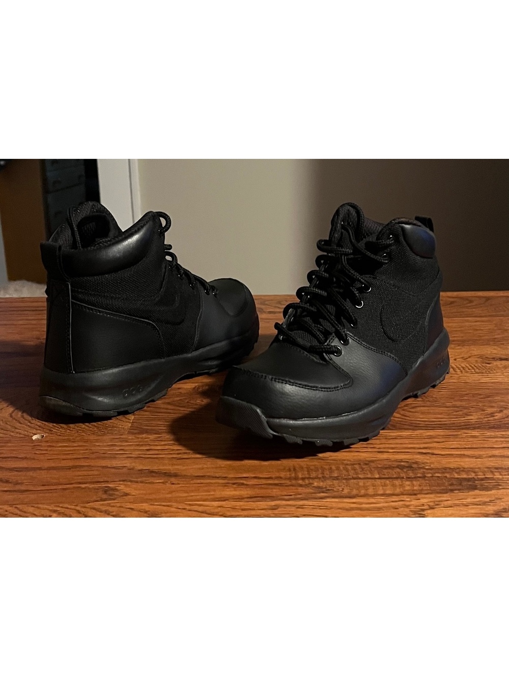 Nike ACG Manoa Black Leather TXT Hiking Boots Size 6.5Y